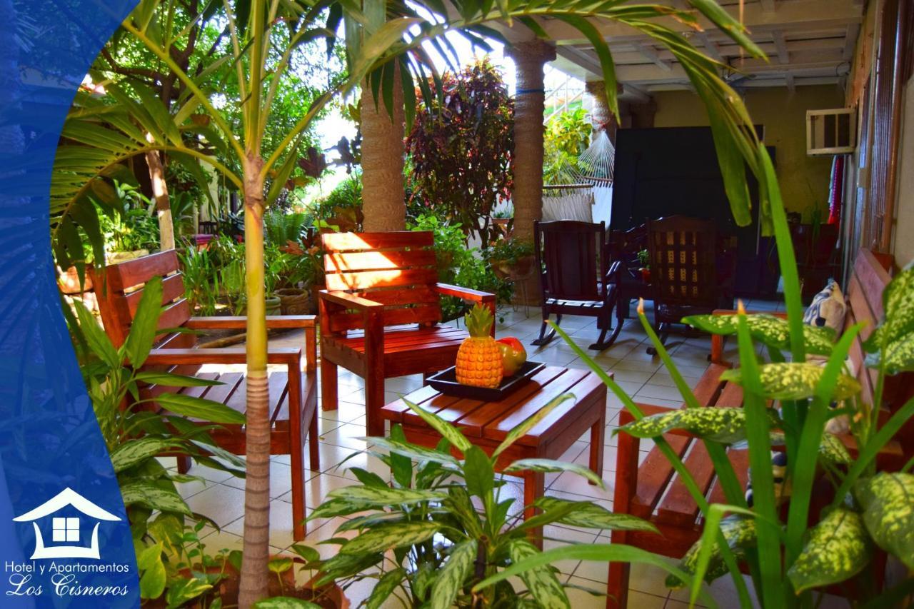 Hotel Y Apartments Los Cisneros Managua Exteriör bild